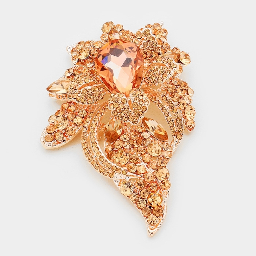 Elegant Gold Floral Brooch